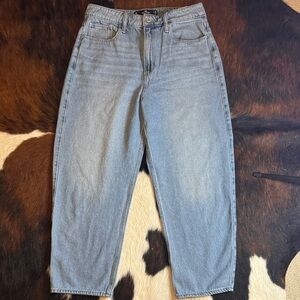 Hollister High Rise Barrel Jeans